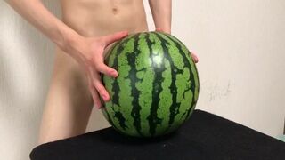 【閲覧注意】スイカとセックスしてみた! I had Sex with a Watermelon. 【無修正】