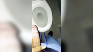 Haciéndome Una Paja Luego De Verle La Nalga a Mi Paciente En El Hospital