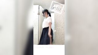 【オナニー公開】公衆トイレでの野外露出で興奮する変態OL Hentai Japanese Girl Exposes Masturbation in a Public Toilet