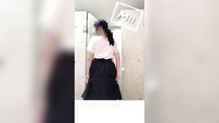 【オナニー公開】公衆トイレでの野外露出で興奮する変態OL Hentai Japanese Girl Exposes Masturbation in a Public Toilet