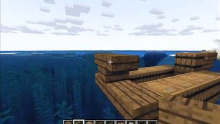 How to build a small pirate ship in Minecraft