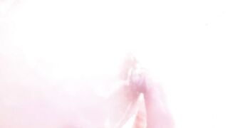 Bubble-covered Nipple Masturbation【angle from the Side】